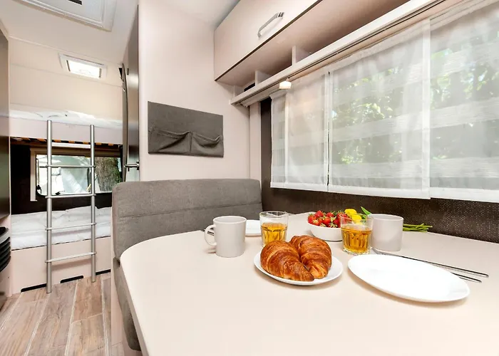 Bauer Caravan In Fkk Solaris Kemp *