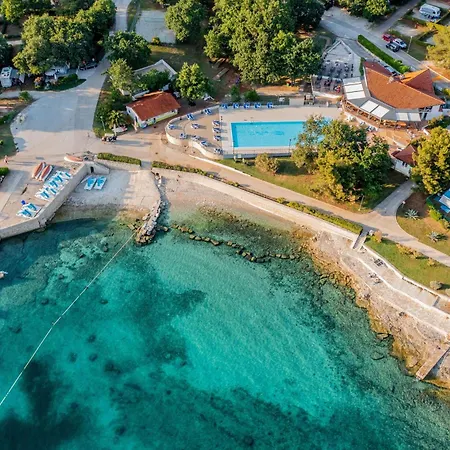 Campsite Bauer Caravan In Fkk Solaris Porec