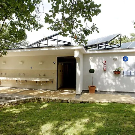 Bauer Caravan In Fkk Solaris * Porec