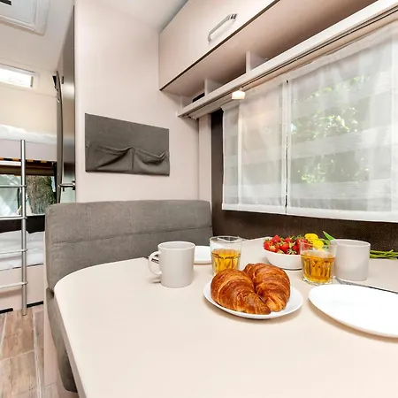 Bauer Caravan In Fkk Solaris Campingplatz *