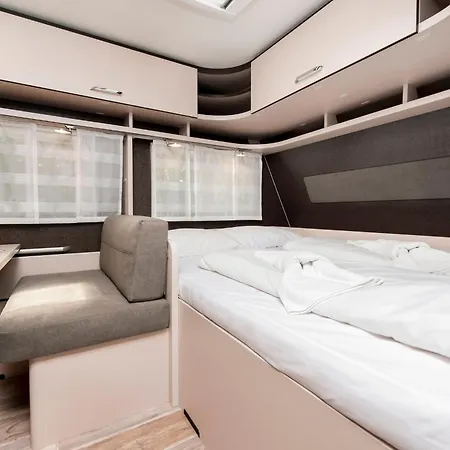 Kamp alanı Bauer Caravan In Fkk Solaris Poreč