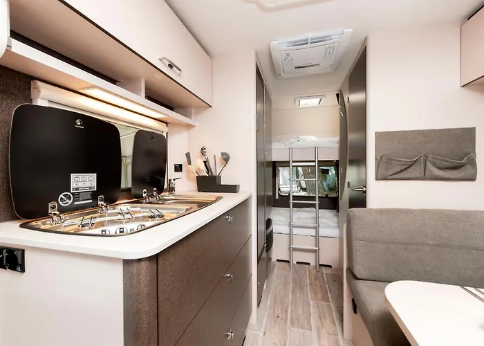 Bauer Caravan In Fkk Solaris キャンプ場 *